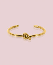 Oma The Label Gold Knot Bangle in 18k Gold-Plated Stainless Steel