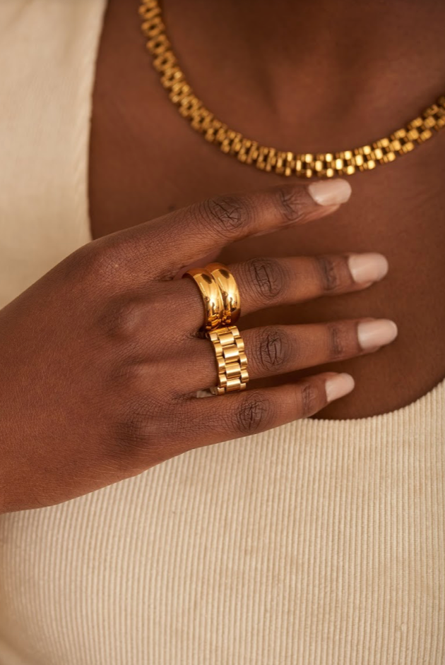 THE TIMEPIECE NECKLACE